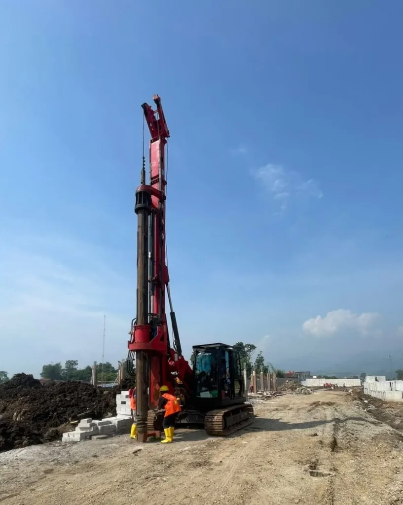 Pengerjaan Bore Pile Hidrolik - Master Pondasi